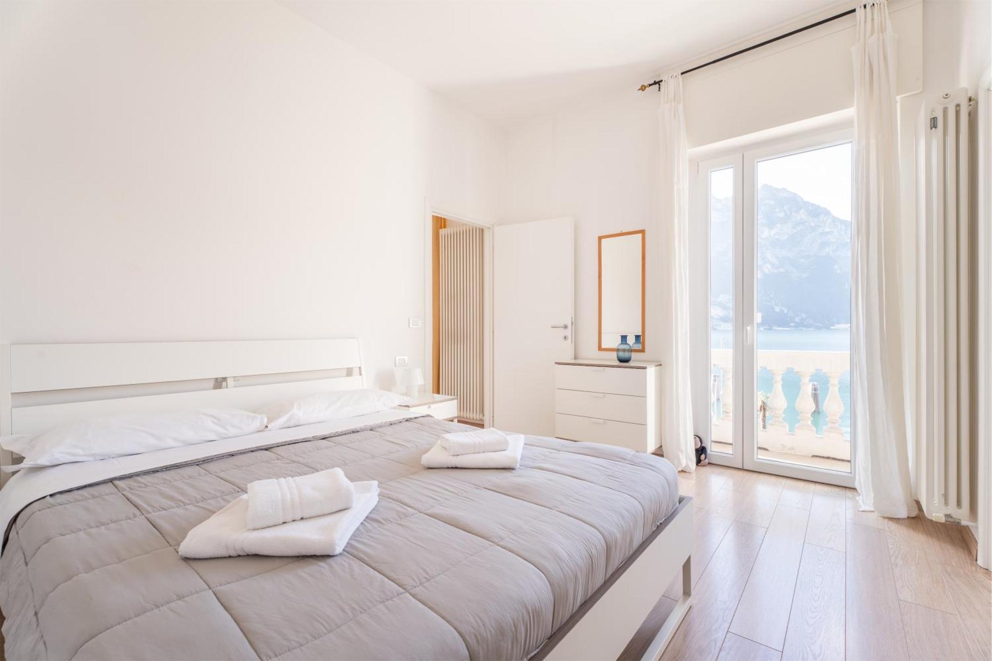 Lake Sensation - Garda Lake View Torbole Sul Garda Exteriör bild